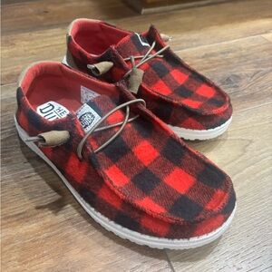 Hey Dude- Wendy Buffalo Plaid, Sz 7
